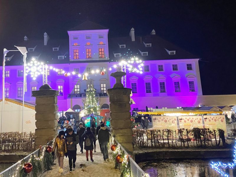 Weihnachtsmarkt Schloss Aurolzmünster – Winzerglühwein uvm.